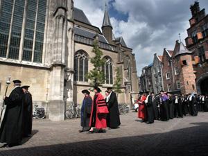 1349255989993947_resize_300_225